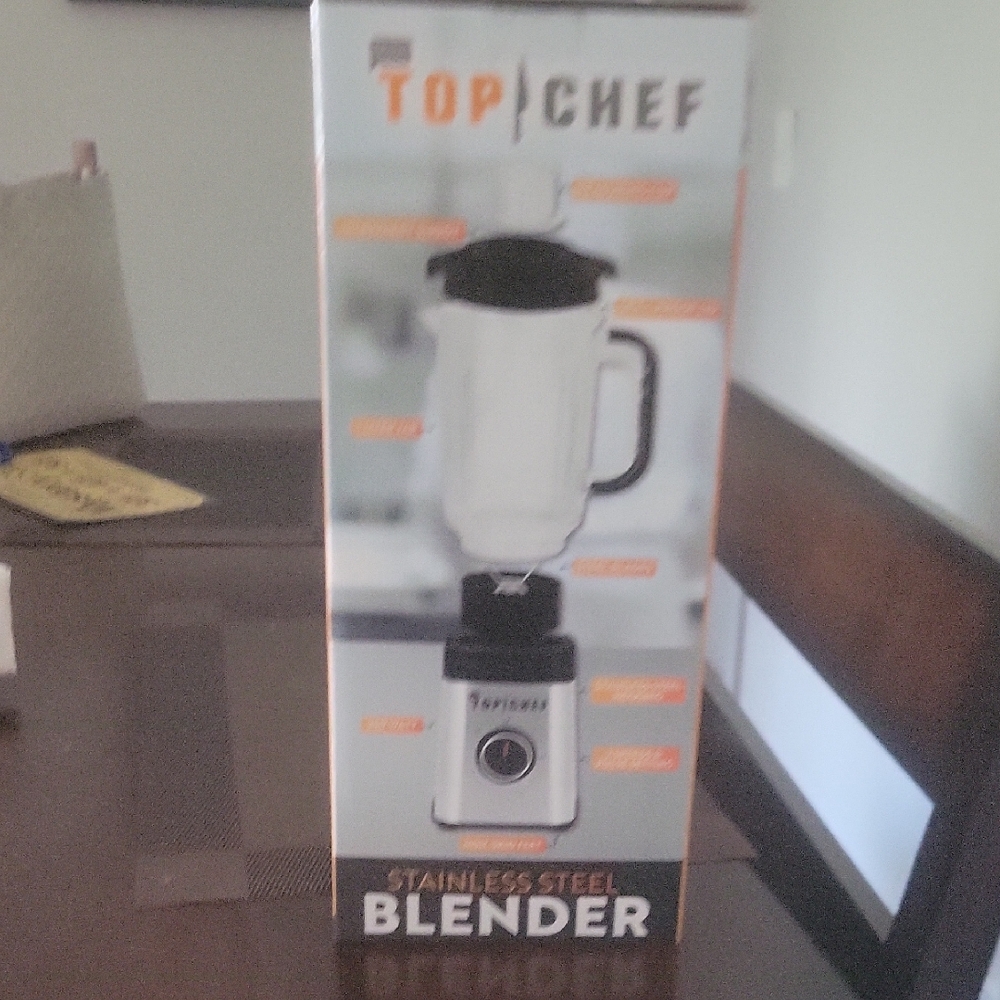 Stainless Steel Blender - Black and Silver. Brand New In Box.